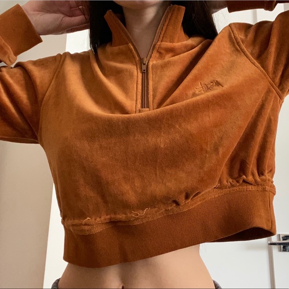 Urban Outfitters Sweaters - LAST DAY NWT brown cropped stussy